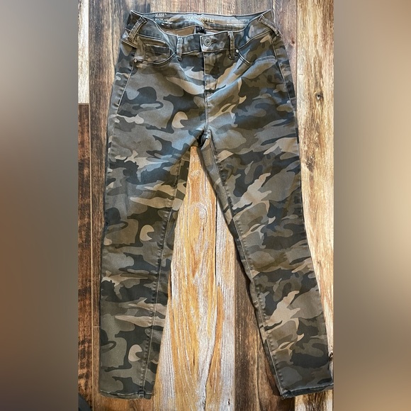 Camouflage Pants/Jeggings - Picture 1 of 7